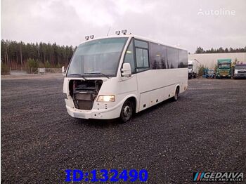 Minibus, Putnički kombi IVECO Daily Euro5: slika 1