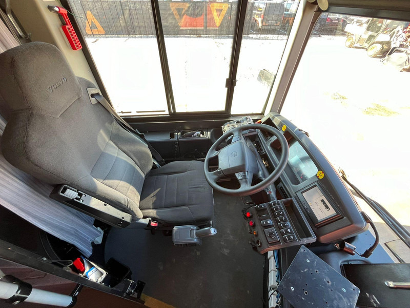 Prigradski autobus Volvo B12M 8500 6x2 58 SATS / 18 STANDING / EURO 5: slika 10