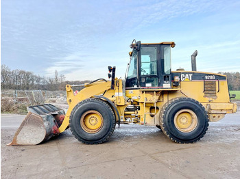 Utovarivač točkaš CATERPILLAR 928G