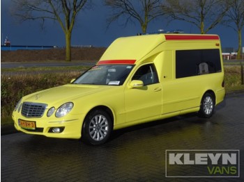 Mercedes-Benz E-Klasse 280 CDI AMBULANCE ambulance miesen con - Dostavno vozilo sa zatvorenim sandukom