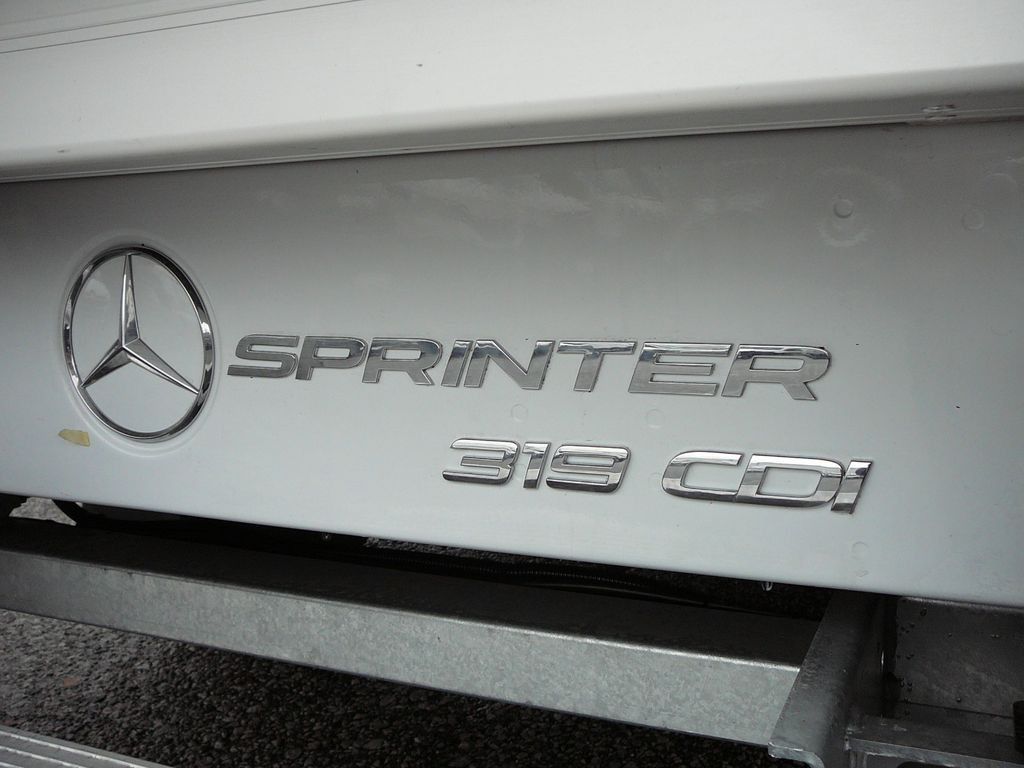 Dostavno vozilo sa zatvorenim sandukom novi Mercedes-Benz Sprinter 319 CDI Koffer LBW Aut.: slika 12