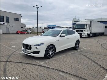 MASERATI Levante - Automobil