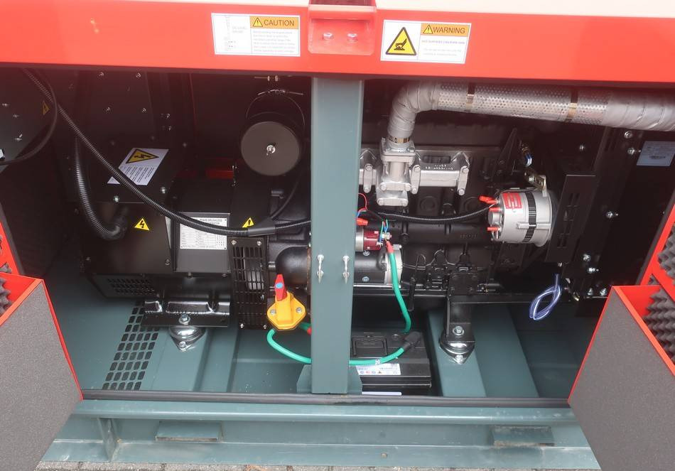 Set generatora Bauer GFS-16KW 20KVA ATS Diesel Generator 400/230V NEW: slika 15