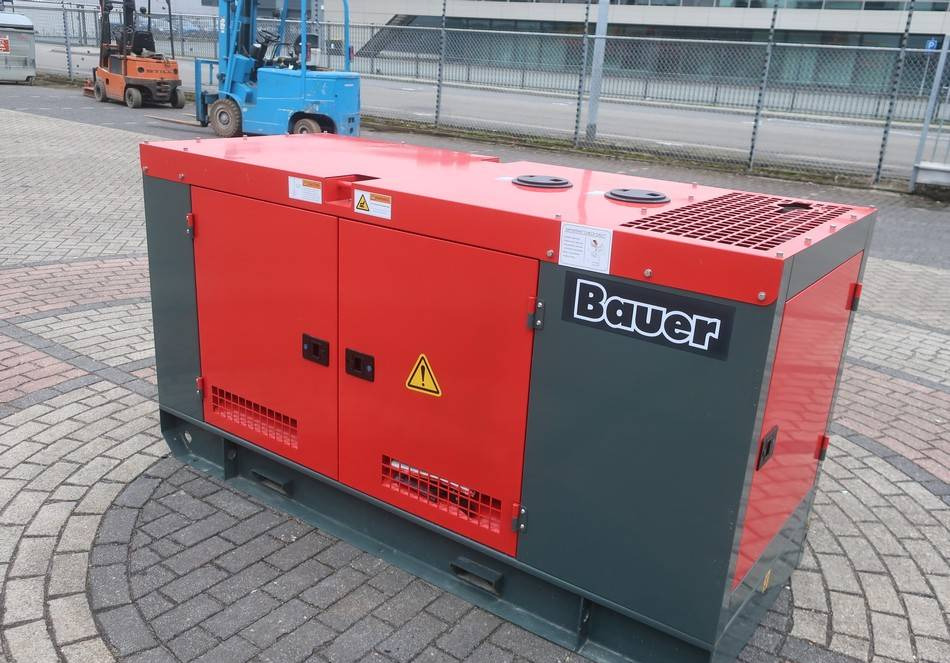 Set generatora Bauer GFS-16KW 20KVA ATS Diesel Generator 400/230V NEW: slika 3