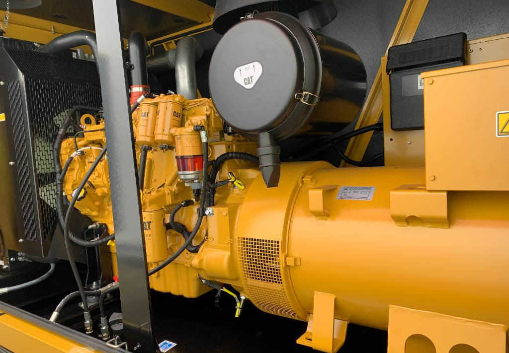 Set generatora CAT DE220E0 - 220 kVA Generator - DPX-18018: slika 17