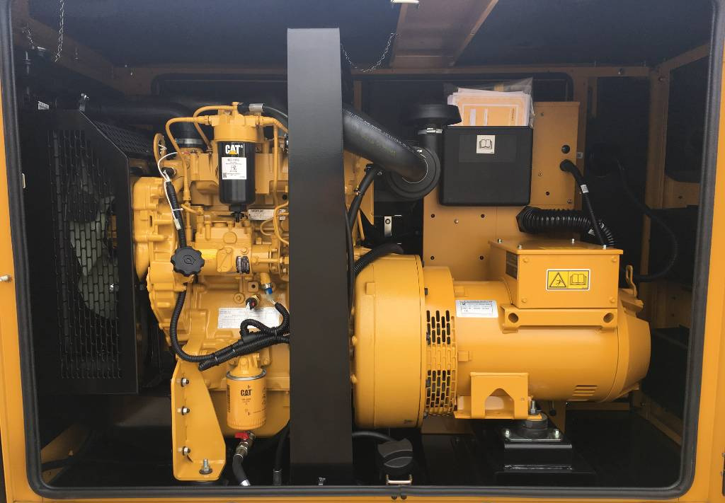 Set generatora CAT DE33E0 - 33 kVA Generator - DPX-18004: slika 6