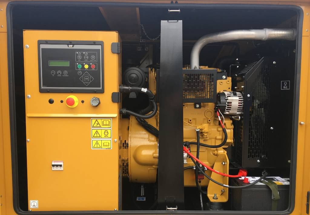 Set generatora CAT DE33E0 - 33 kVA Generator - DPX-18004: slika 5