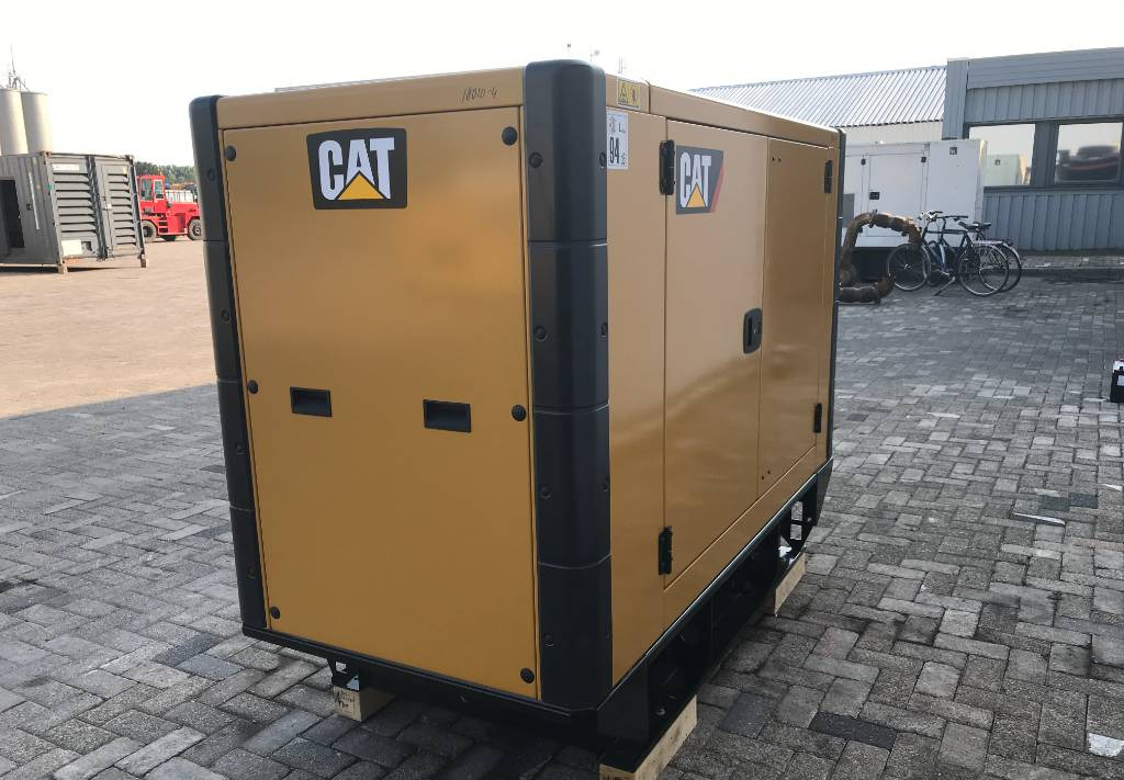 Set generatora CAT DE33E0 - 33 kVA Generator - DPX-18004: slika 3