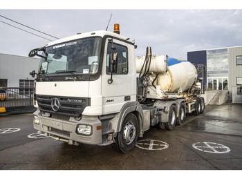 Poluprikolica mikser Stetter STETTER MIXER 12m3