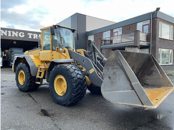 Volvo L 120 E - Utovarivač točkaš