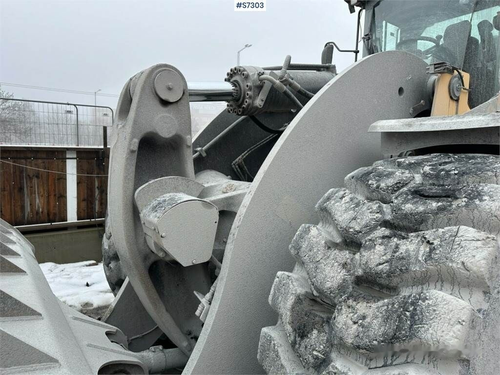 Utovarivač točkaš Volvo L250H wheel loader with bucket: slika 41