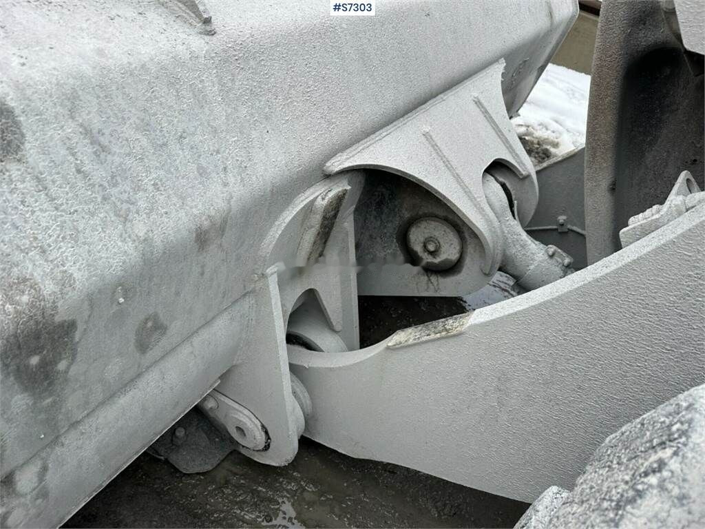 Utovarivač točkaš Volvo L250H wheel loader with bucket: slika 40