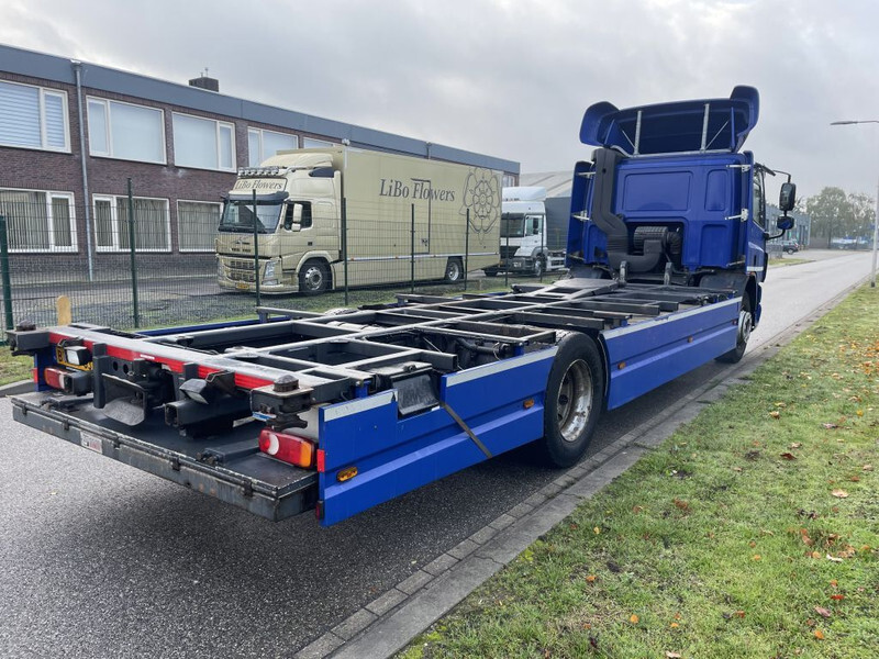 Kamion za prevoz kontejnera/ Kamion sa promenjivim sandukom DAF CF 65 Verhuiswagen 20/25 foot ! origineel 220.000 km: slika 20