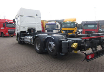 Kamion za prevoz kontejnera/ Kamion sa promenjivim sandukom DAF XF 440 FAR Super Space Retarder Standklima 520tk: slika 3