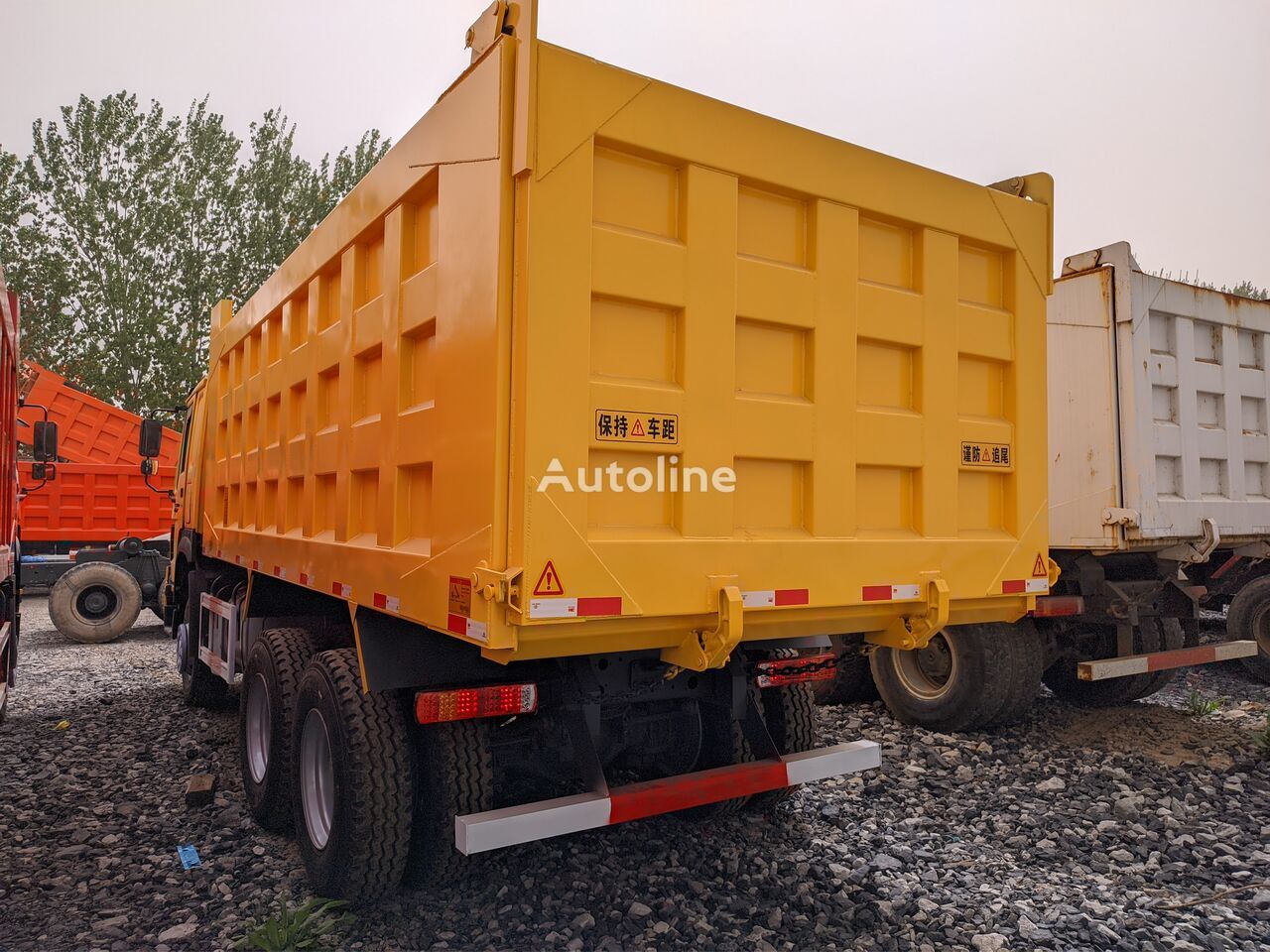 Istovarivač HOWO 6x4 drive tipper lorry Sinotruk Shacman dumper: slika 4