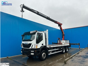 Kamion sa tovarnim sandukom, Kamion sa dizalicom Iveco Trakker 360 6x4, EURO 5 EEV, Palfinger, Remote: slika 1