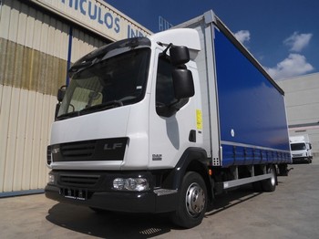 Kamion sa ceradom DAF LF 45.220