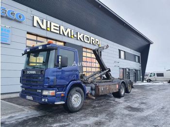 Kamion sa hidrauličnom kukom SCANIA P 114 GB