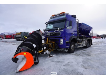 Kamion sa hidrauličnom kukom Volvo FM440