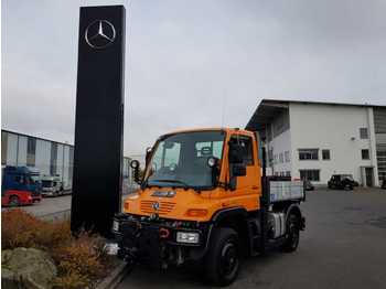 Mercedes-Benz UNIMOG U300 4x4 Hydraulik Standheizung Klima  - Kamion sa tovarnim sandukom