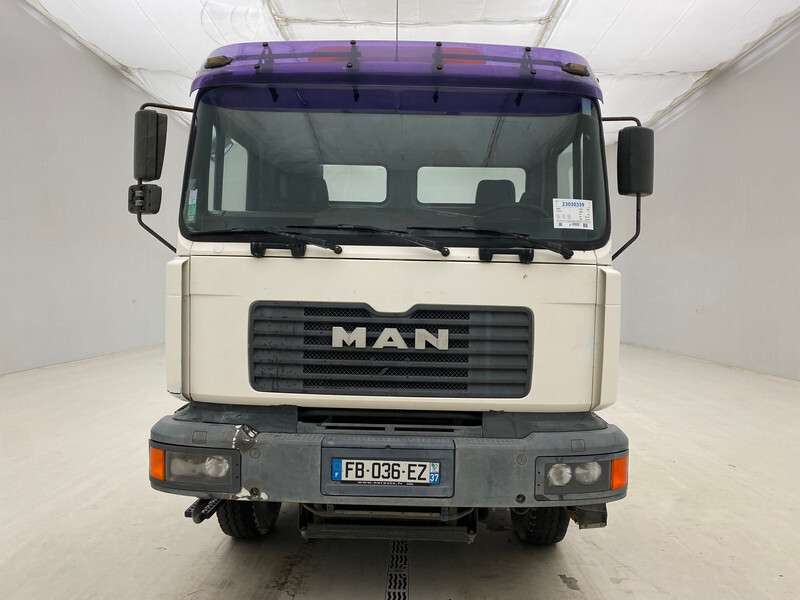 Kamion sa hidrauličnom kukom MAN F2000 19.314: slika 2