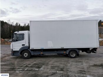 Kamion sa zatvorenim sandukom Mercedes Atego: slika 1