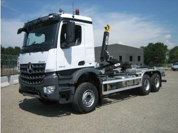 Kamion sa hidrauličnom kukom Mercedes-Benz 3342 6X6 HYVA Abroller: slika 1