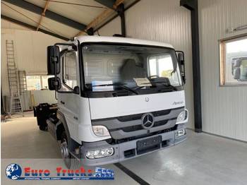 Kamion sa golom šasijom i zatvorenom kabinom novi Mercedes-Benz Atego 818 818L/New Euro4: slika 1