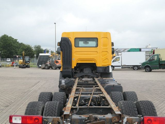Kamion sa golom šasijom i zatvorenom kabinom Renault 460 Premium Lander 6x4, Retarder, 10Räder, Klima: slika 9