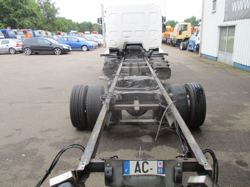 Kamion sa golom šasijom i zatvorenom kabinom Renault Midlum 220 DXI , Airco , Manual , euro 4: slika 7