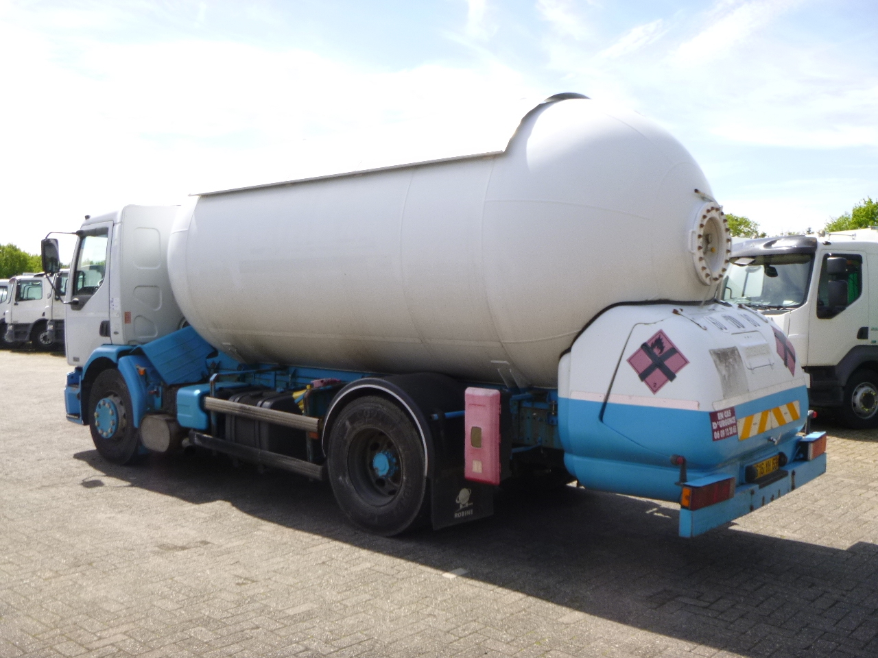 Kamion cisterna za prevoz LPG Renault Premium 270.19 4x2 gas tank 19.7 m3: slika 4