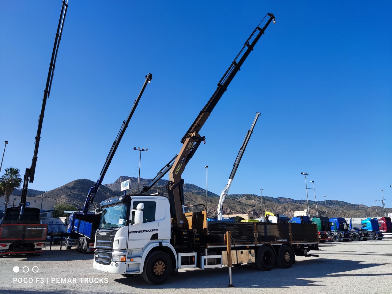 Kamion za prevoz kontejnera/ Kamion sa promenjivim sandukom, Kamion sa dizalicom SCANIA P 420 6X2 GRUA PALFINGER PK 20002-5 CAJA FIJA ABIERTA.: slika 8