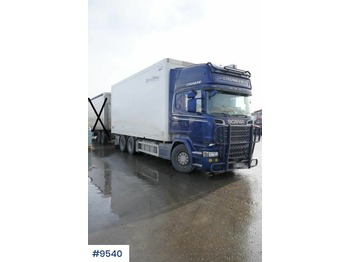 Kamion sa zatvorenim sandukom Scania R730: slika 1