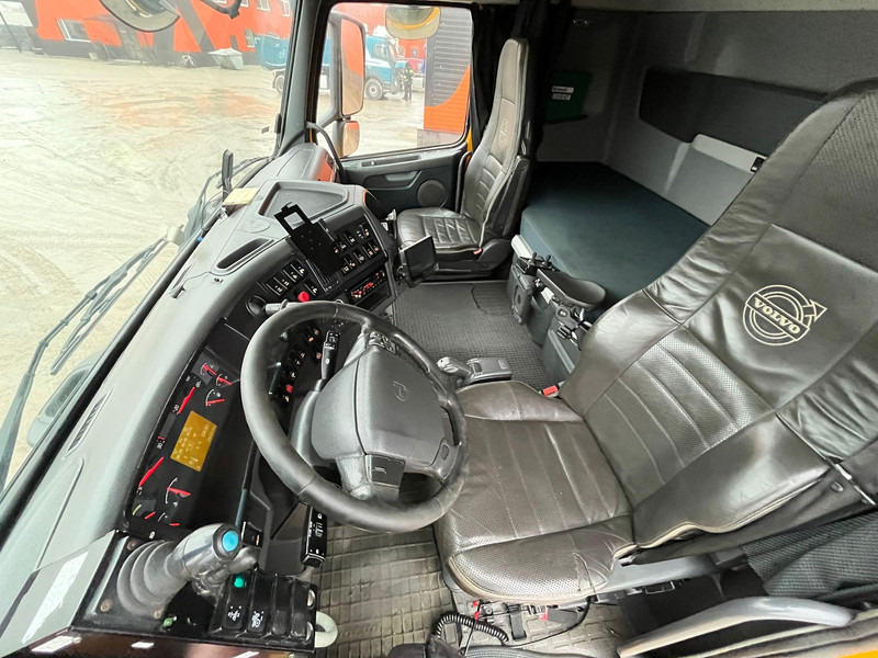Kamion sa hidrauličnom kukom Volvo FH 540 8x4*4 PALIFT T22 / FRONT AXLE 9 TONS / HUB REDUCTION / SNOW PLOW EQUIPMENT: slika 18