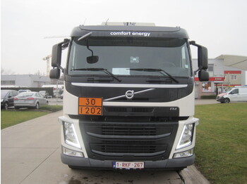 Kamion cisterna Volvo FM: slika 5