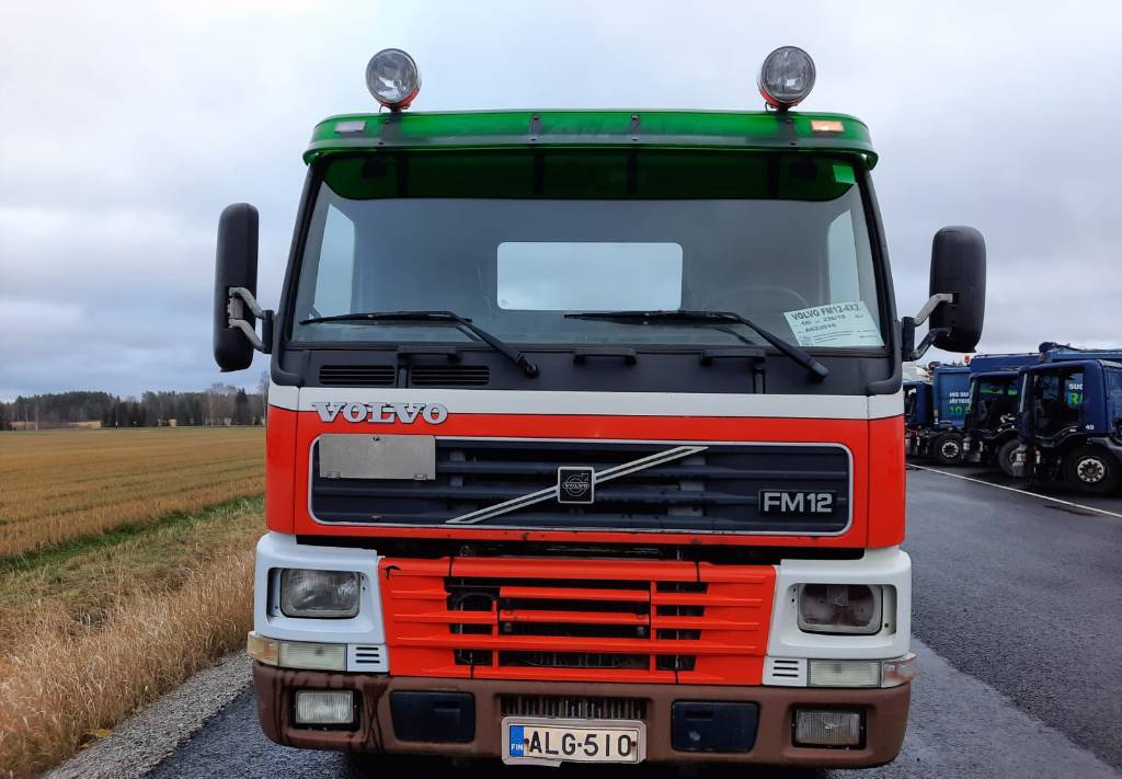 Kamion za prevoz kontejnera/ Kamion sa promenjivim sandukom Volvo FM12: slika 3