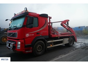 Kamion za utovaranje kontejnera Volvo FM330: slika 1