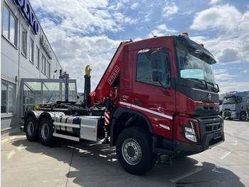 Kamion sa hidrauličnom kukom, Kamion sa dizalicom za prevoz kontejnera novi Volvo FMX 430: slika 1