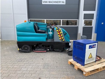 Čistač TENNANT 8300 Veeg/schrob combi
