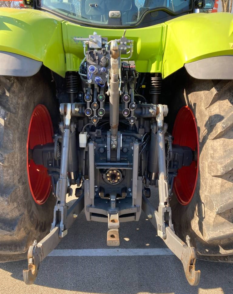 Traktor CLAAS Axion 830 Cmatic: slika 9