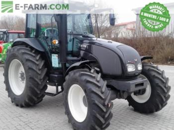 Valtra A93 - Traktor