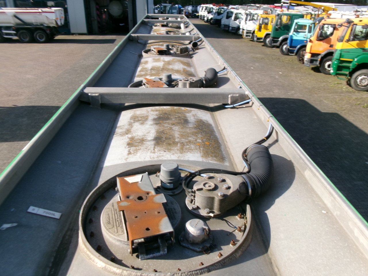 Poluprikolica cisterna za prevoz goriva Feldbinder Fuel tank alu 42 m3 / / 6 comp + pump: slika 25