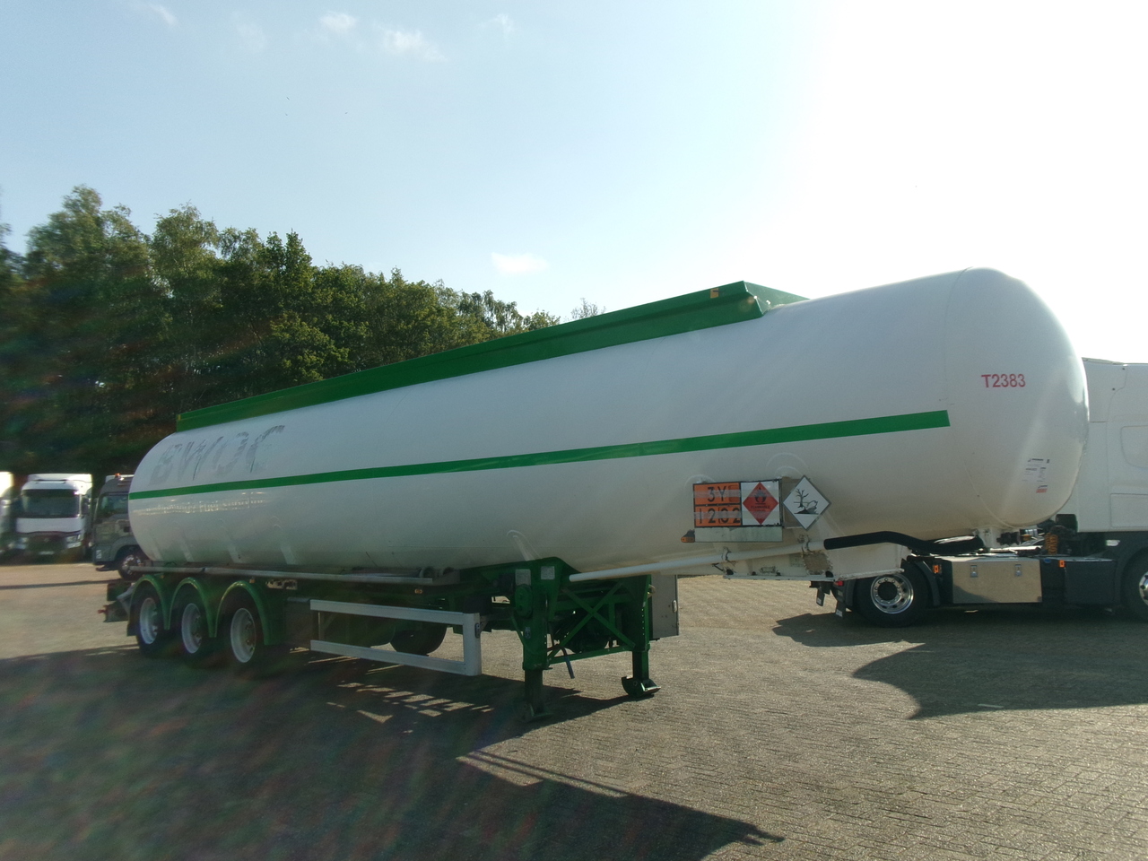 Poluprikolica cisterna za prevoz goriva Feldbinder Fuel tank alu 42 m3 / / 6 comp + pump: slika 2