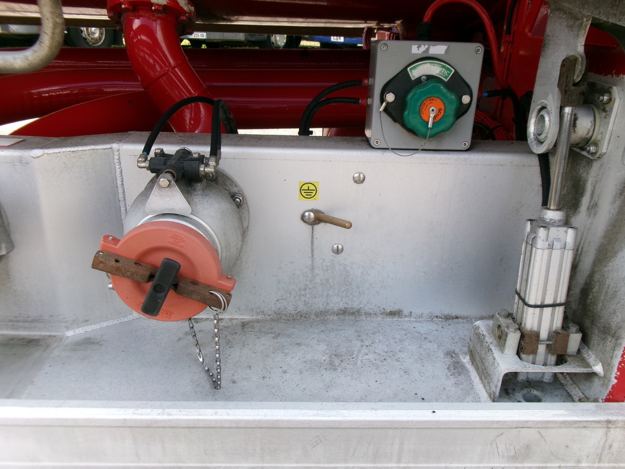 Poluprikolica cisterna za prevoz goriva Feldbinder Fuel tank alu 44.6 m3 + pump: slika 17