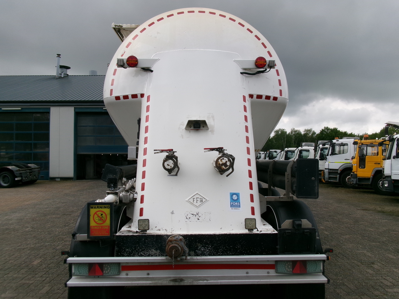 Poluprikolica cisterna za prevoz brašna Feldbinder Powder tank alu 36 m3 / 1 comp: slika 5