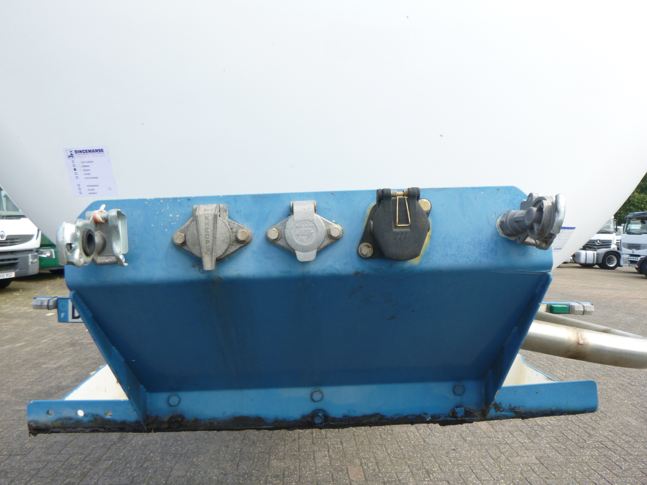 Poluprikolica cisterna za prevoz gasa Guhur Low-pressure gas tank steel 31.5 m3 / 10 bar (methyl chloride): slika 17