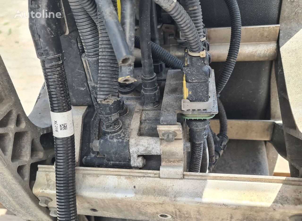 Rezervoar za AdBlue tečnost za Kamion 21113468   VOLVO FH4 / RENAULT RANGE T truck: slika 5