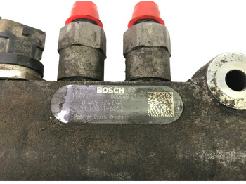 Pumpa za gorivo Bosch TGX 33.680 (01.07-): slika 4