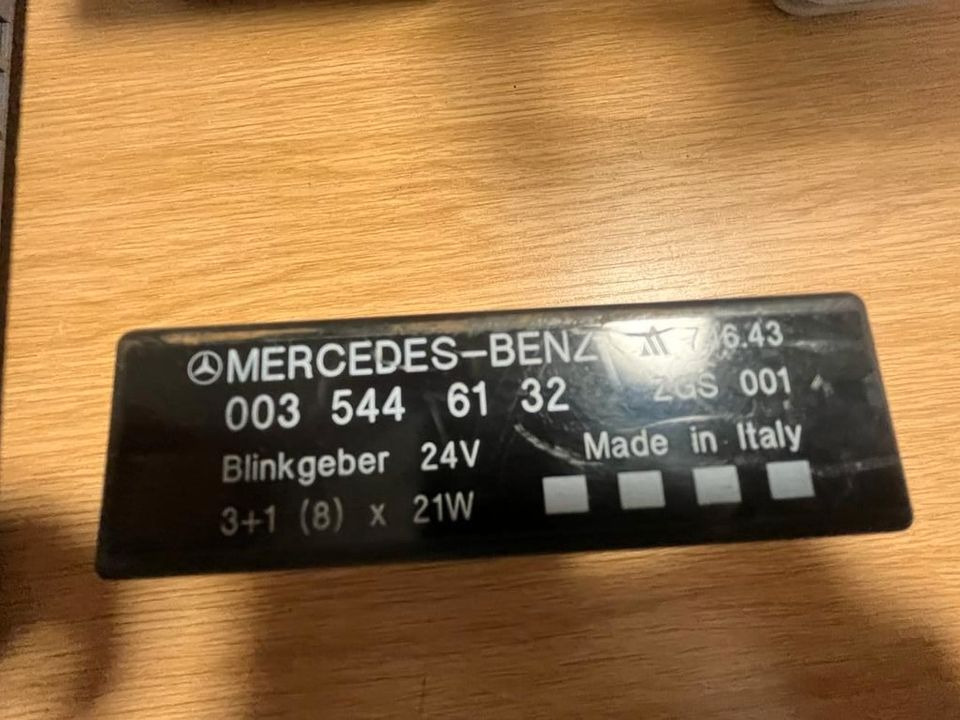 Električni sistem za Kamion Mercedes Benz Blinkerrelais Blinkgeber 0035446132: slika 2