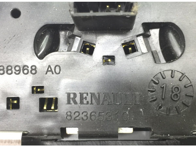 Svetla/ Osvetljenje Renault T (01.13-): slika 6